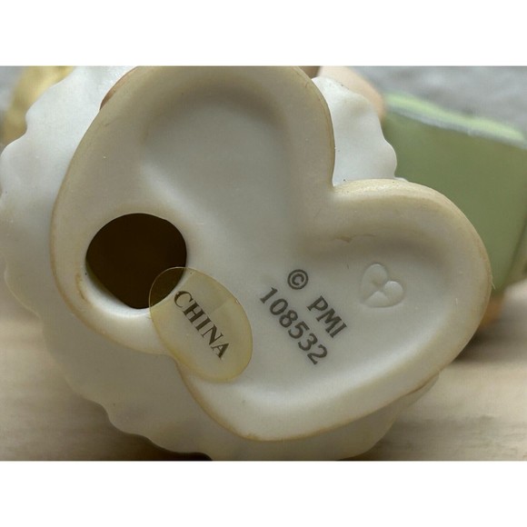 Precious Moments 108531  2002 Enesco Collecting Life\'s Most Precious Moments Porcelain Ornament